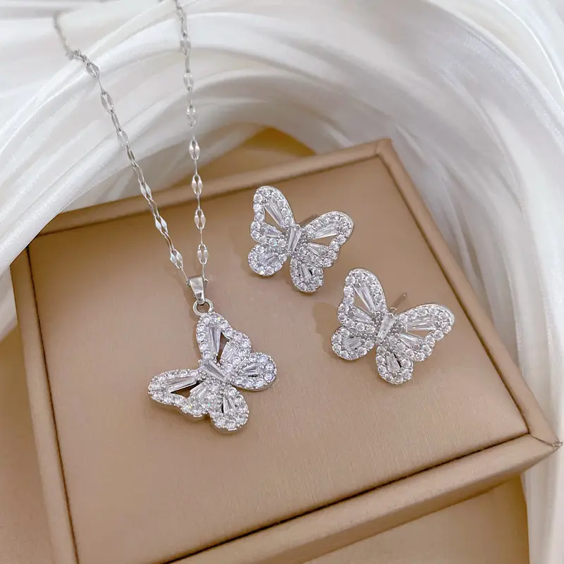 Luxury Zircon Heart Earrings & Necklace Set