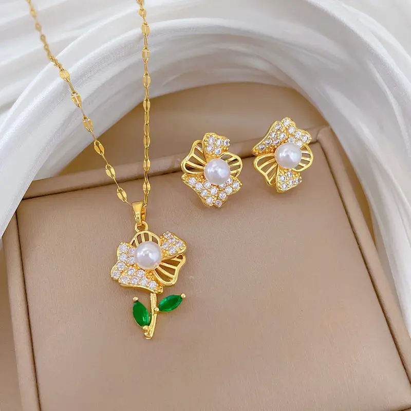 Luxury Zircon Heart Earrings & Necklace Set
