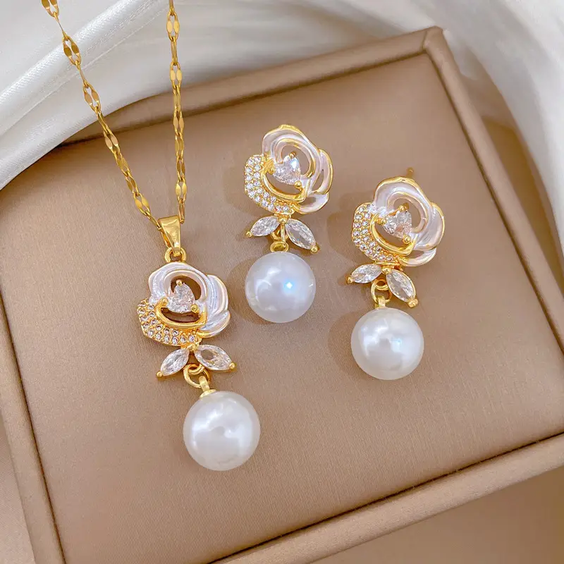 Luxury Zircon Heart Earrings & Necklace Set