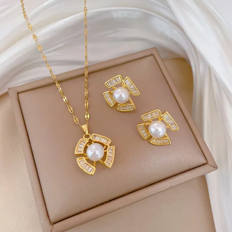Luxury Zircon Heart Earrings & Necklace Set