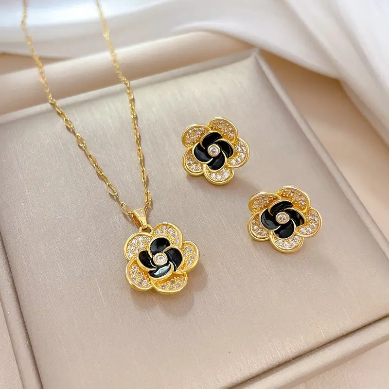 Luxury Zircon Heart Earrings & Necklace Set
