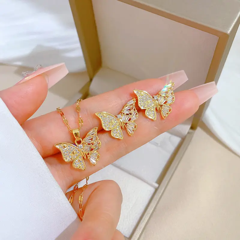 Luxury Zircon Heart Earrings & Necklace Set