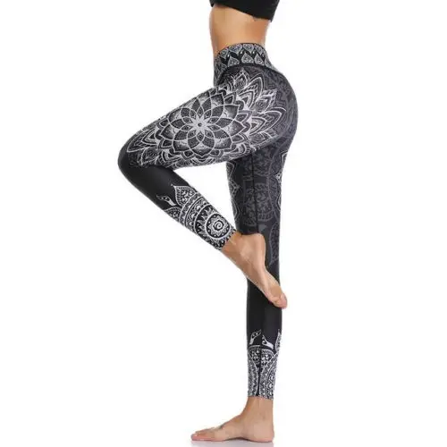 Digital Printed High Waist Leggings Large Black White Pattern — feature 5