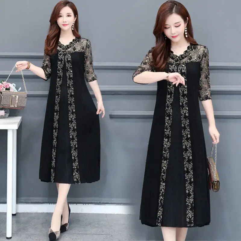 Black Lace Long Dress for Plus Size Women Slimming Over-The-Knee Design - Image 3