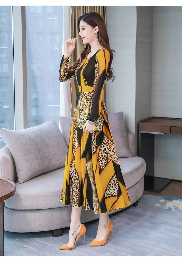Red Printed Long Sleeve Kurti with Skirt Set — feature 16
