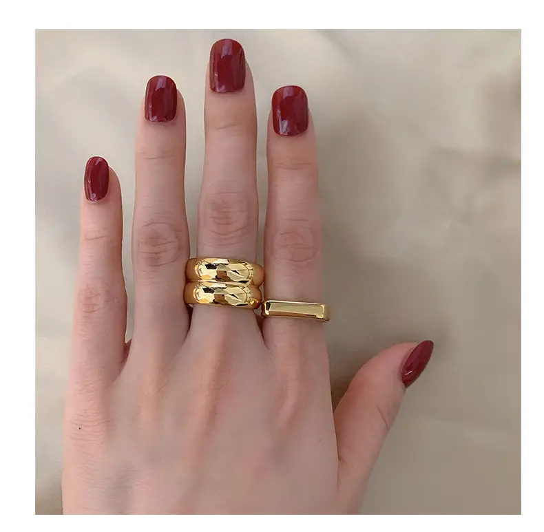 18K Gold Titanium Steel Wide Finger Ring for Women — feature 3