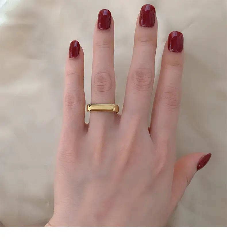 18K Gold Titanium Steel Wide Finger Ring for Women — feature 6