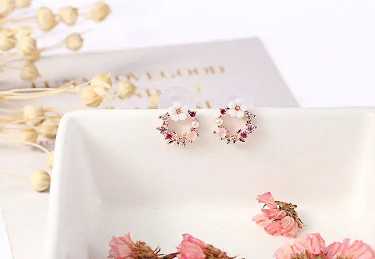 South Korea Flower Earrings Drop Shipping — feature 5