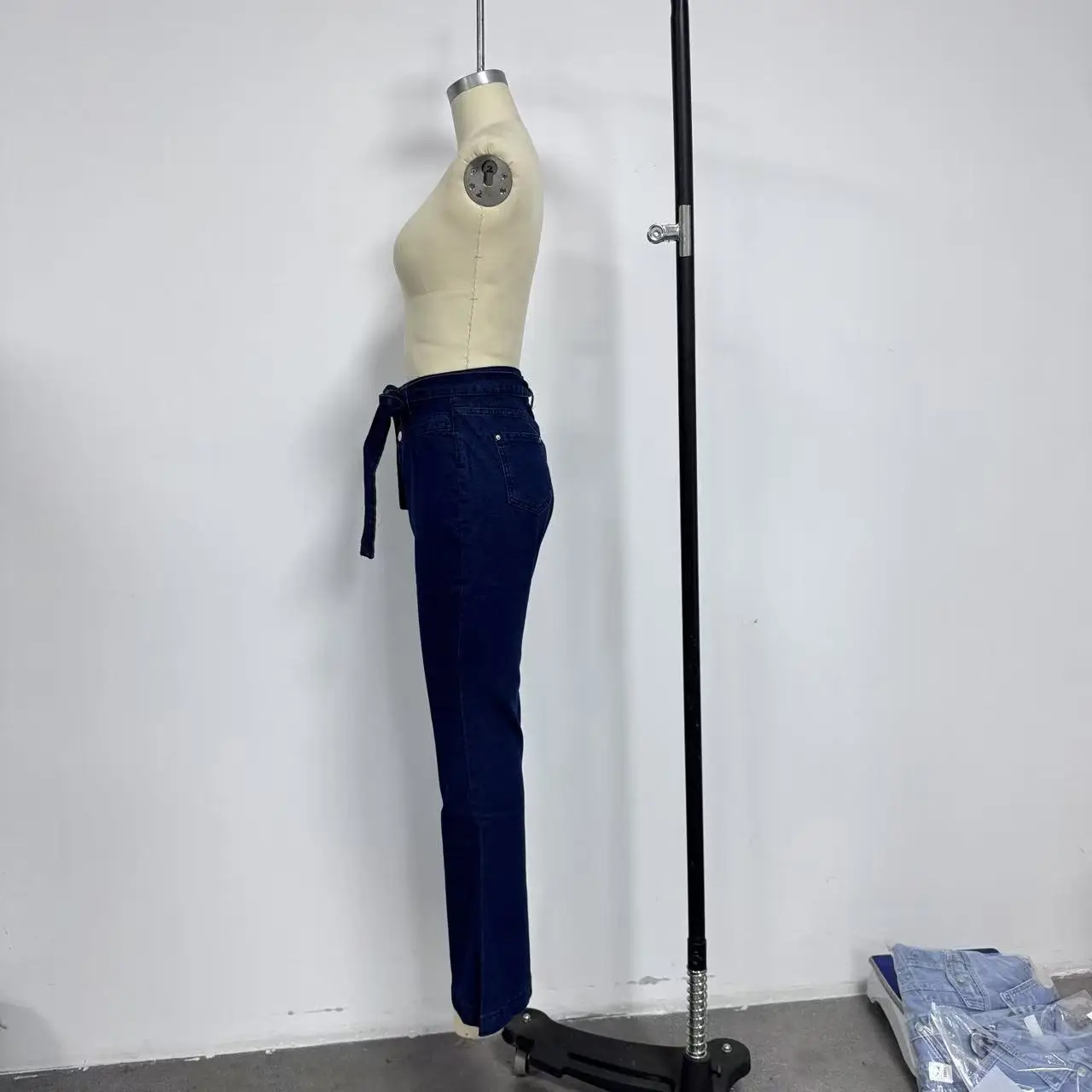 High Waist Flared Jeans for Women Black Wide Leg — feature 5