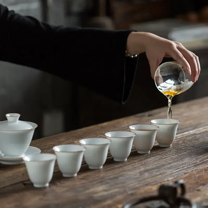 White Porcelain Tea Cup with Blue Line & Thin Feet — feature 7