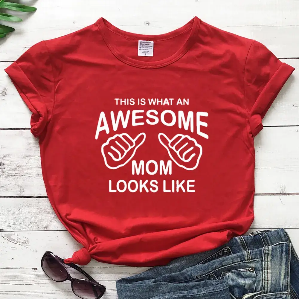 Gray Graphic T-Shirt for Moms Awesome Mom Look Like Short Sleeve