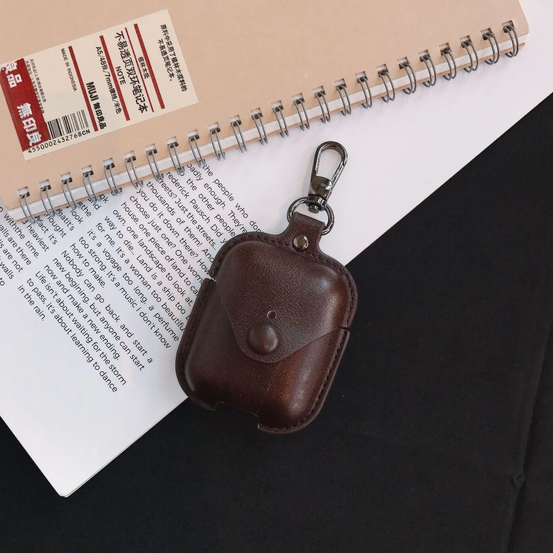 Apple Airpod 4 Protective Leather Case Wireless Bluetooth — feature 23