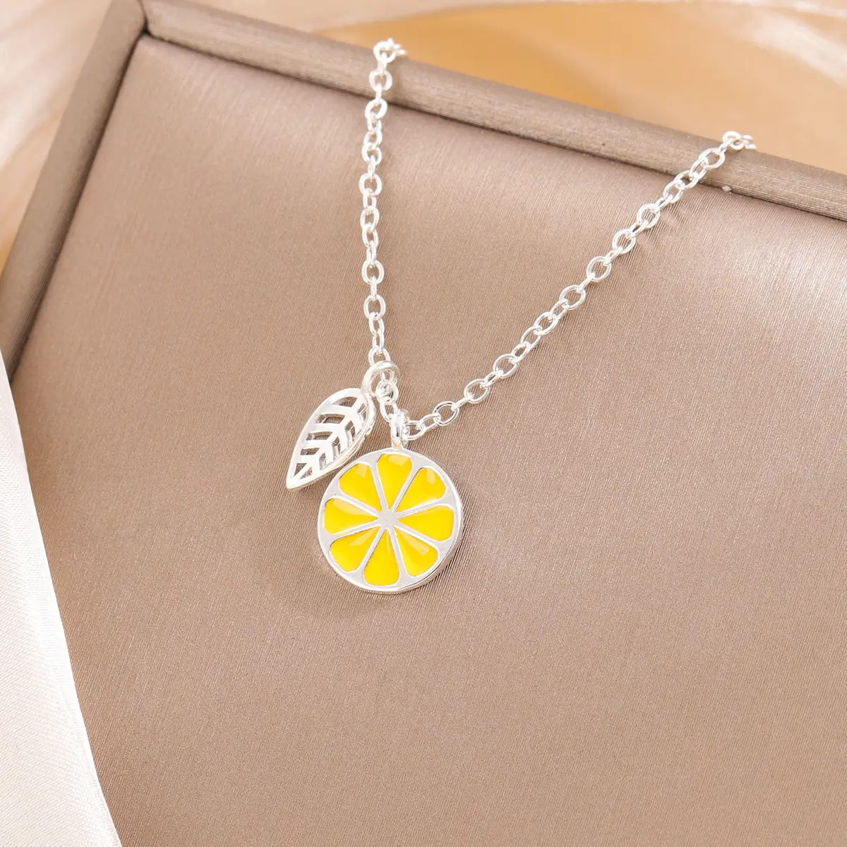 Lemon Leaf Necklace for Women Wholesale - Image 2