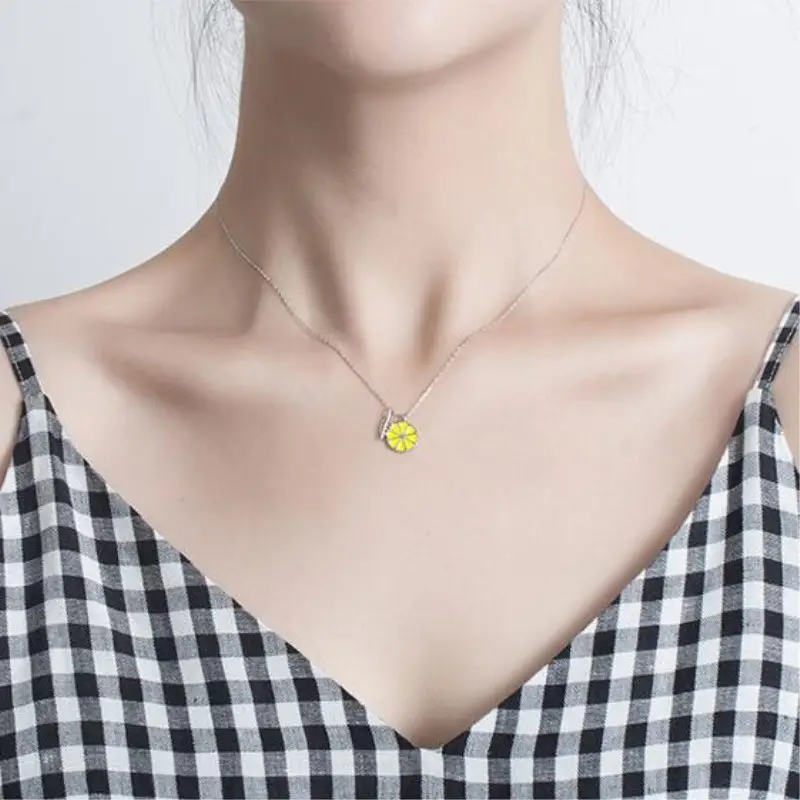Lemon Leaf Necklace for Women Wholesale - Image 4
