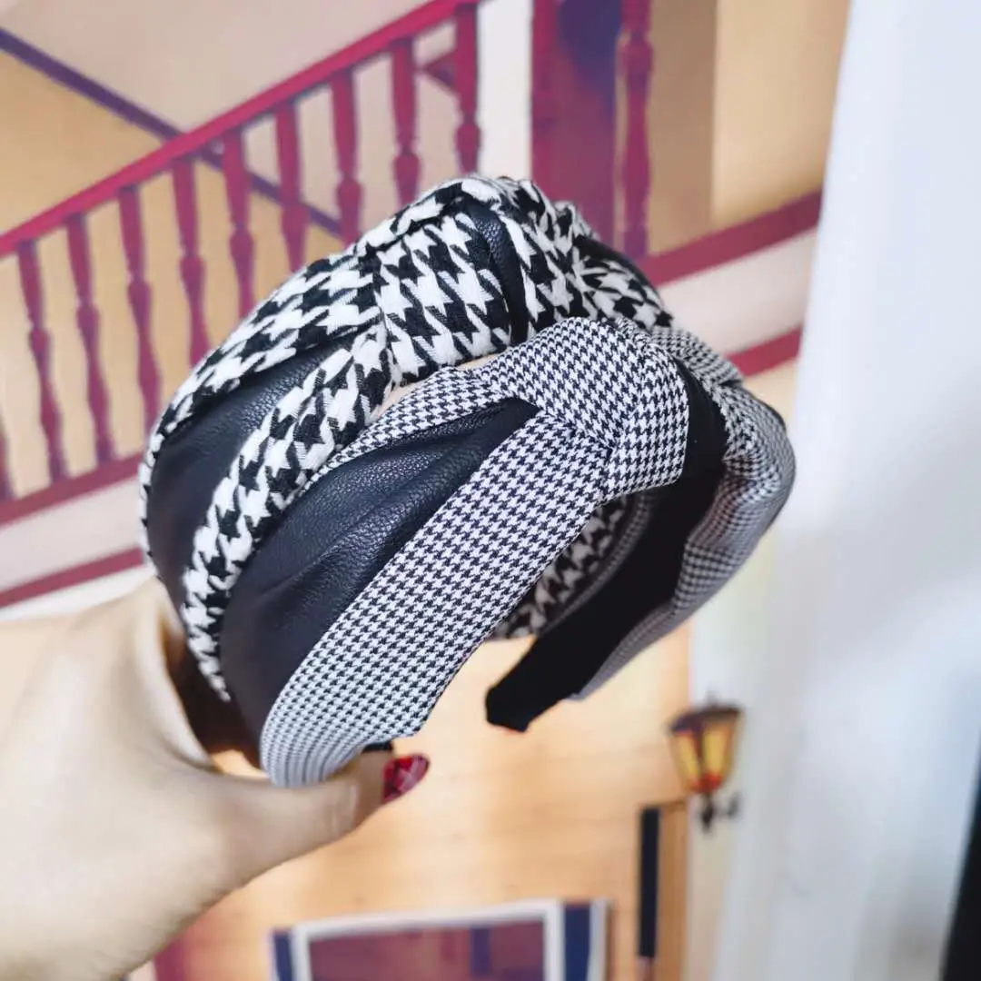 Korean-style Houndstooth Hairband for Women - Image 5