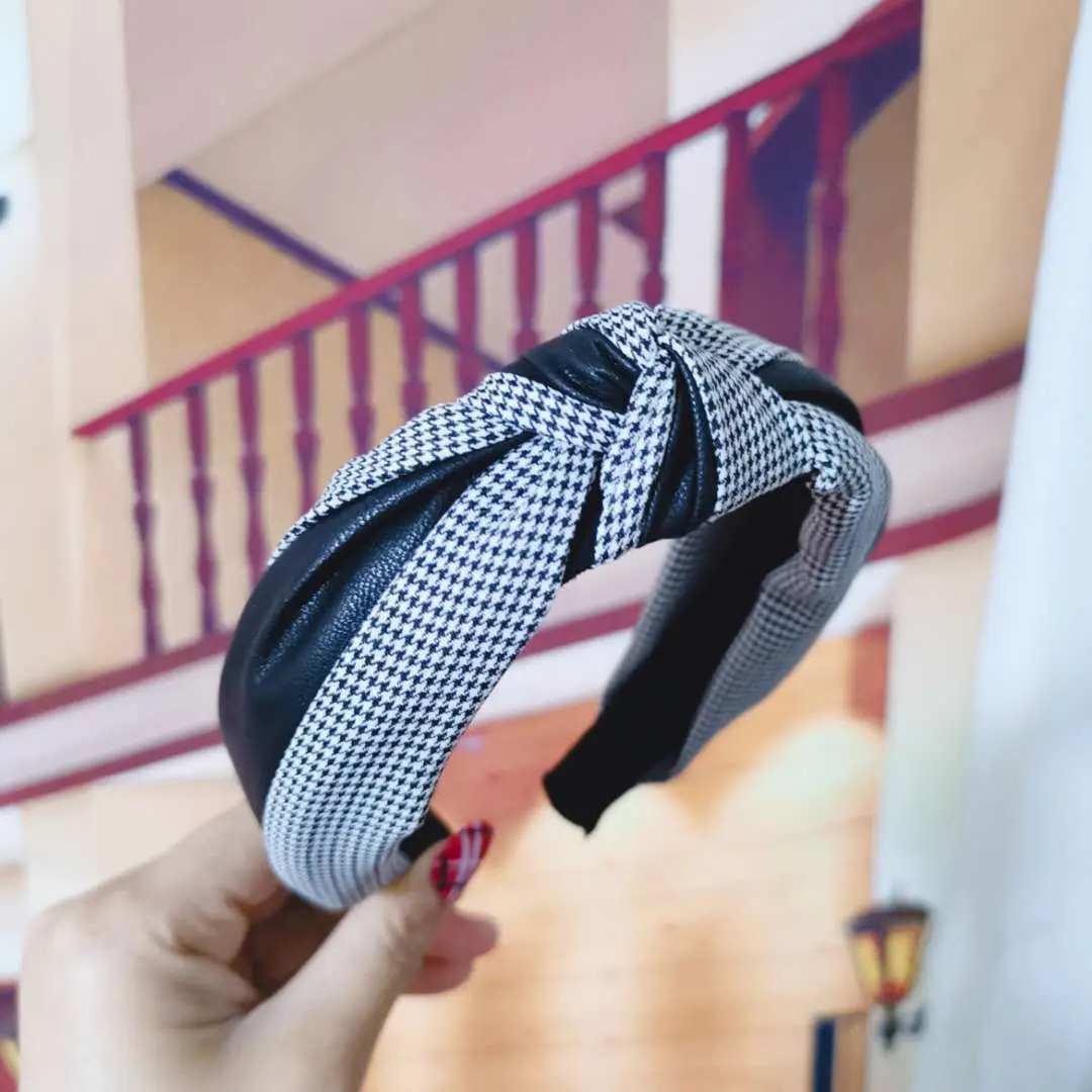 Korean-style Houndstooth Hairband for Women - Image 6