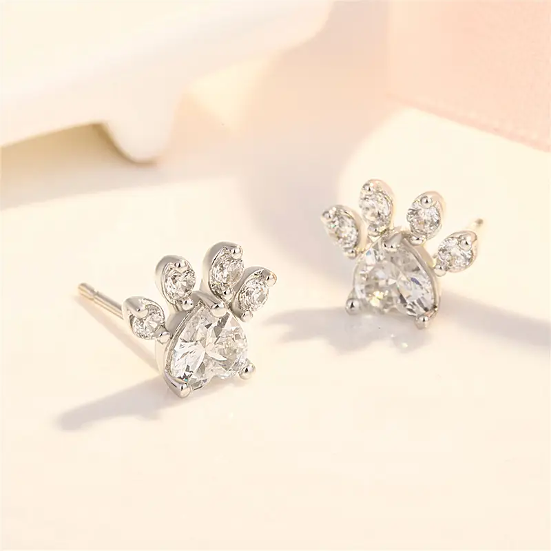 Platinum Zircon Claw Bracelet Set for Women — feature 18