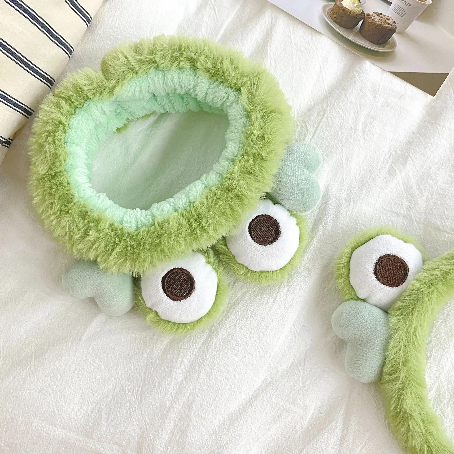 Green Frog Hair Band for Girls Love - Image 9