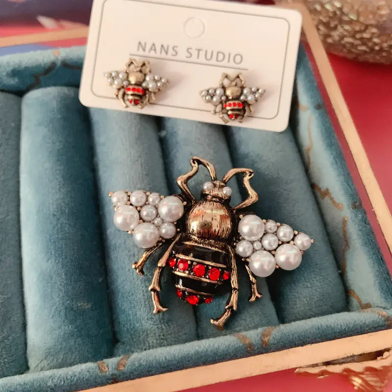 Antique Insect Pearl Brooch Earrings Gold Ornament - Image 5