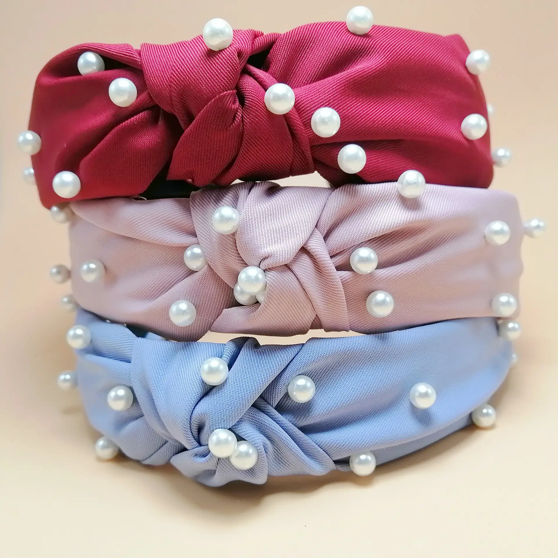 Pink Pearl Knotted Hairband with Wide Bristle - Image 9