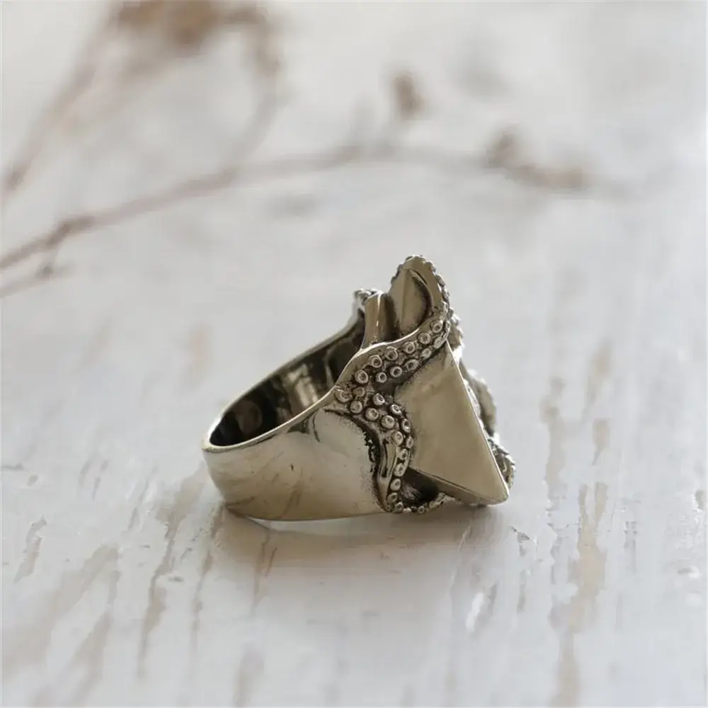 Eye of Horus Metal Ring for Men - Image 4