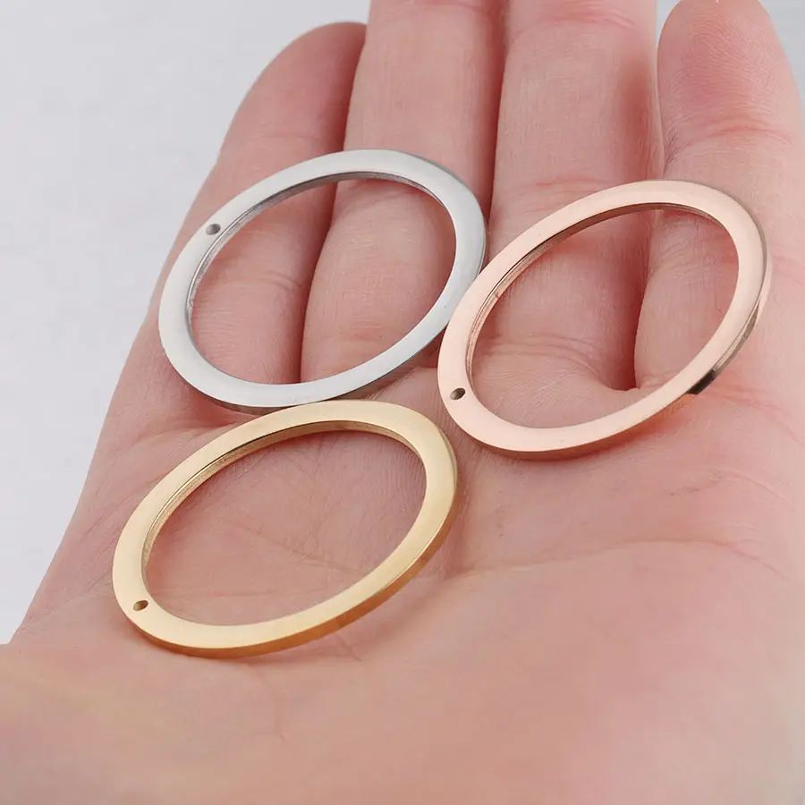 30mm Stainless Steel Mirror Ring with Hole - Image 6