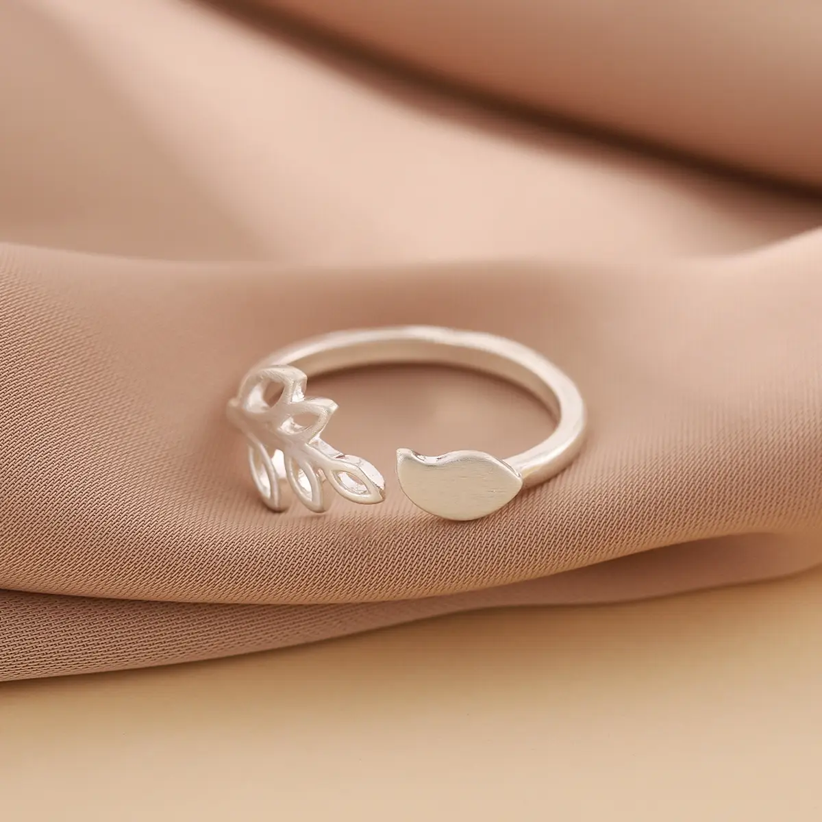 Silver Leaf Design Ring for Women - Image 2