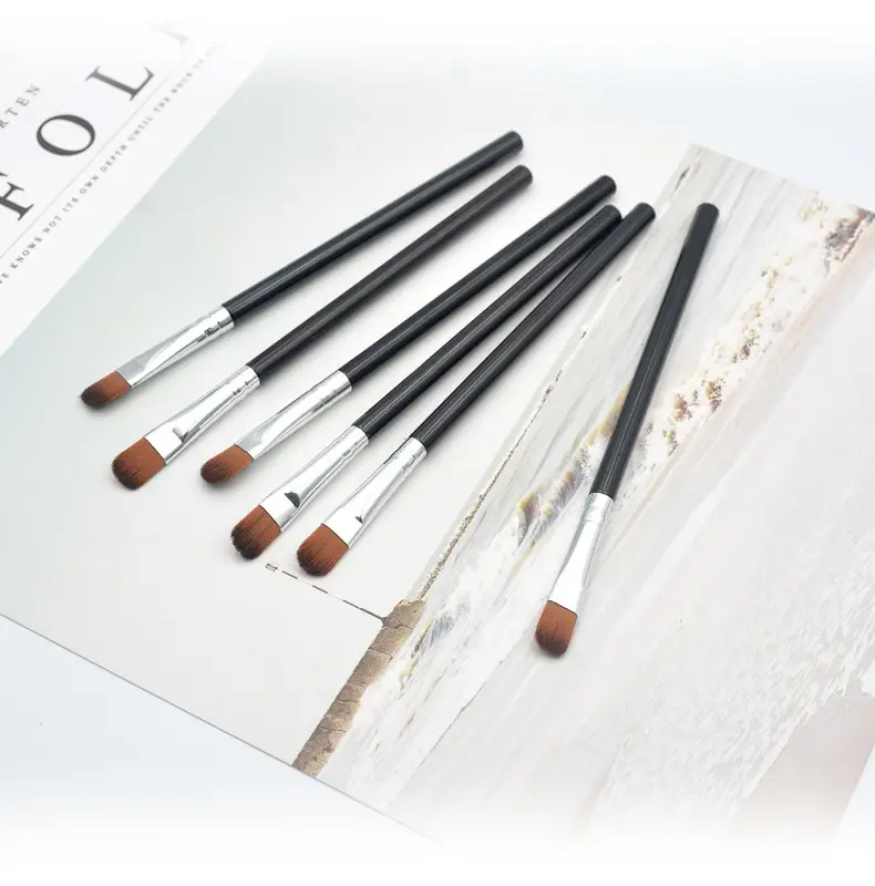 Single Beauty Makeup Brush for Eyeshadow Application — feature 8