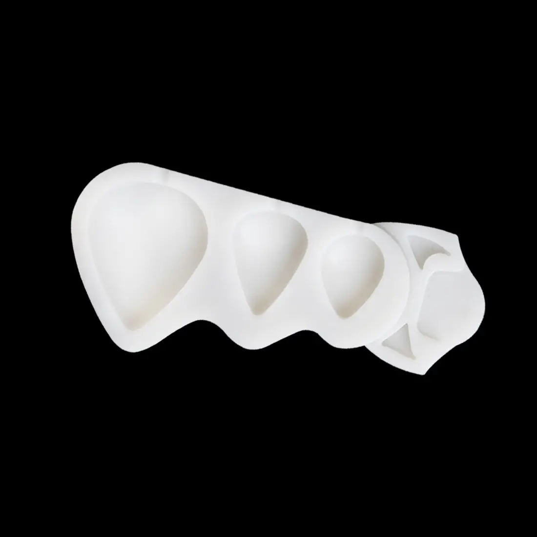 Silicone Heart Mold for Baking & Cooking - Image 2