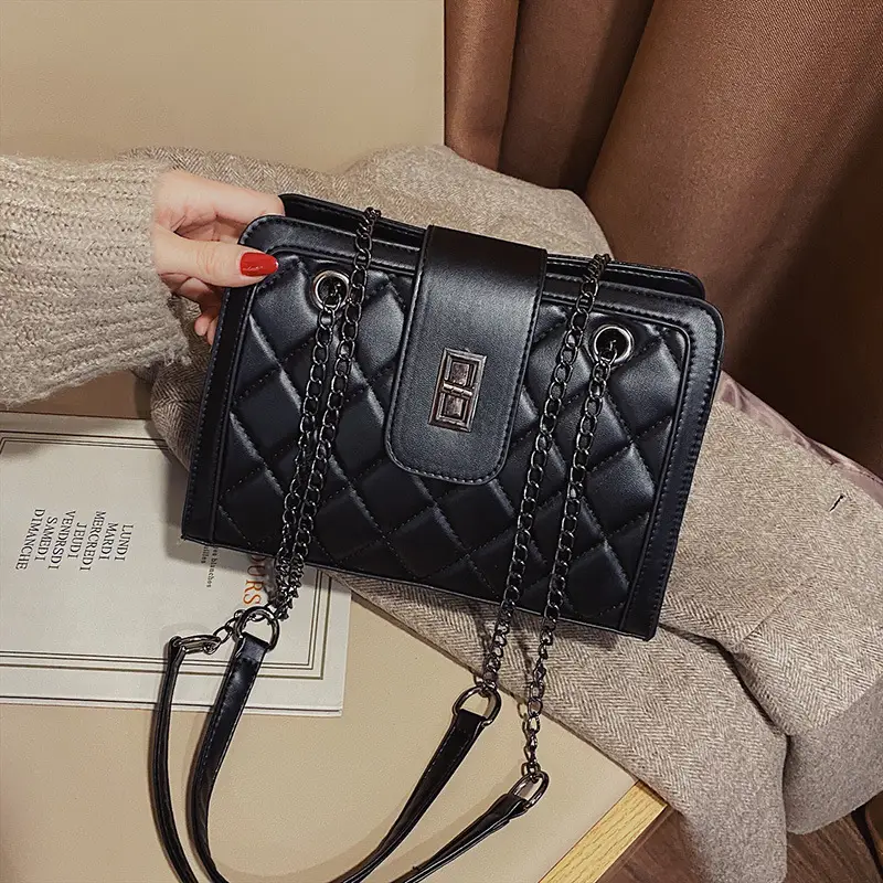 Black Quilted Women's Shoulder Bag 2024 Korean Style - Image 4