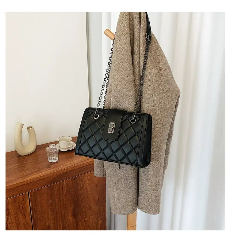 Black Quilted Women's Shoulder Bag 2024 Korean Style — feature 28