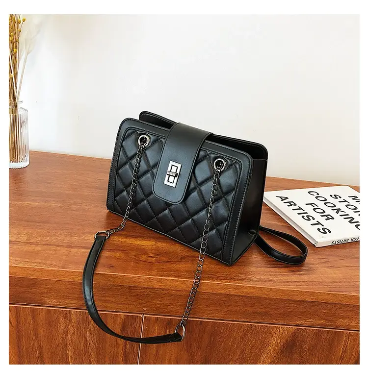 Black Quilted Women's Shoulder Bag 2024 Korean Style — feature 33
