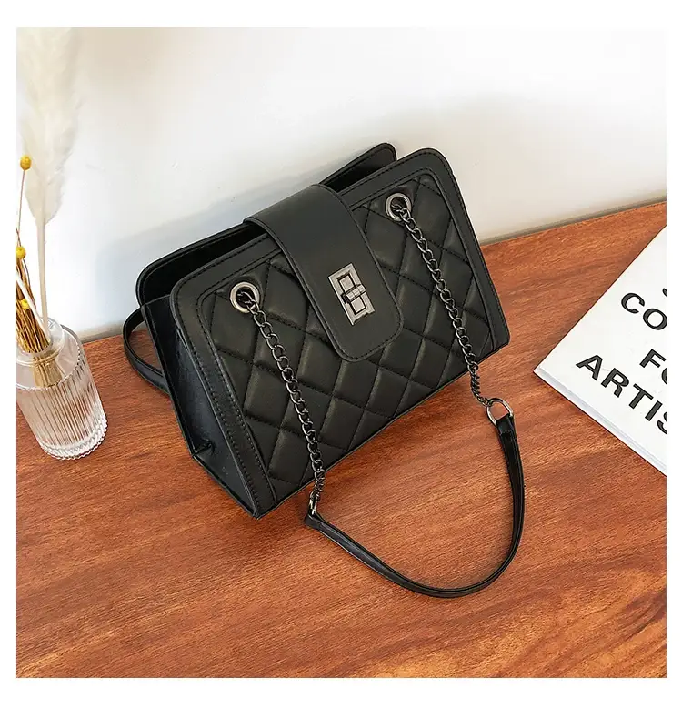 Black Quilted Women's Shoulder Bag 2024 Korean Style — feature 40