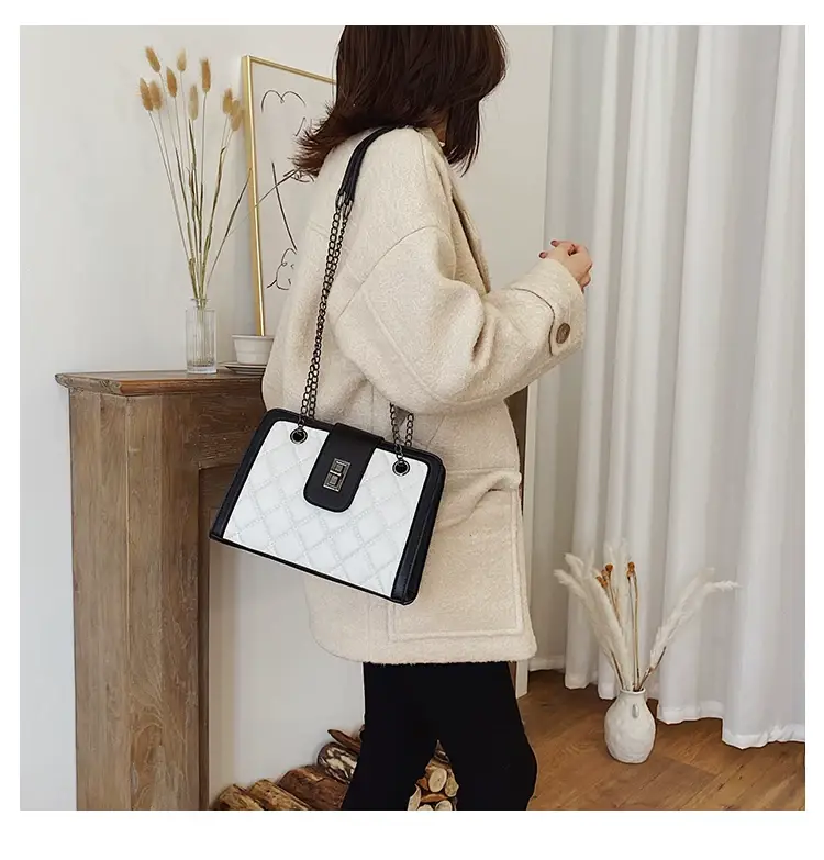 Black Quilted Women's Shoulder Bag 2024 Korean Style — feature 59
