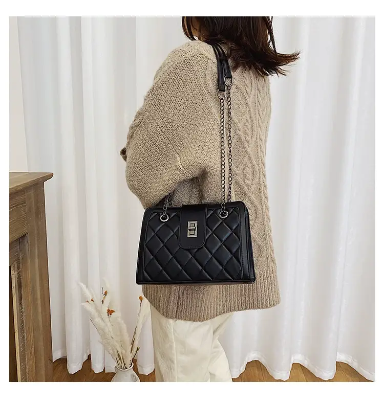 Black Quilted Women's Shoulder Bag 2024 Korean Style — feature 69