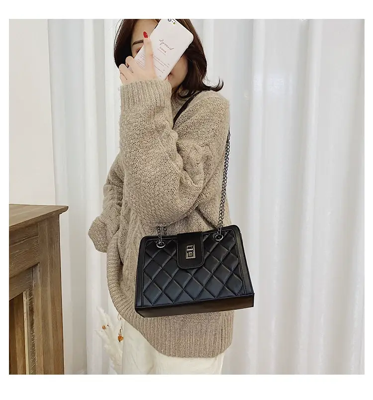Black Quilted Women's Shoulder Bag 2024 Korean Style — feature 70