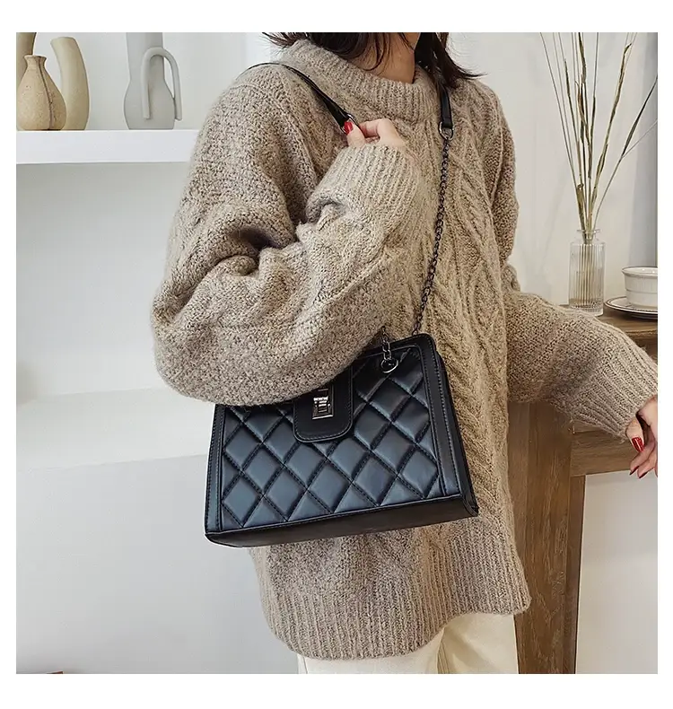 Black Quilted Women's Shoulder Bag 2024 Korean Style — feature 74