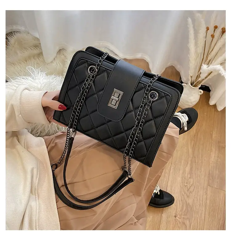Black Quilted Women's Shoulder Bag 2024 Korean Style — feature 86