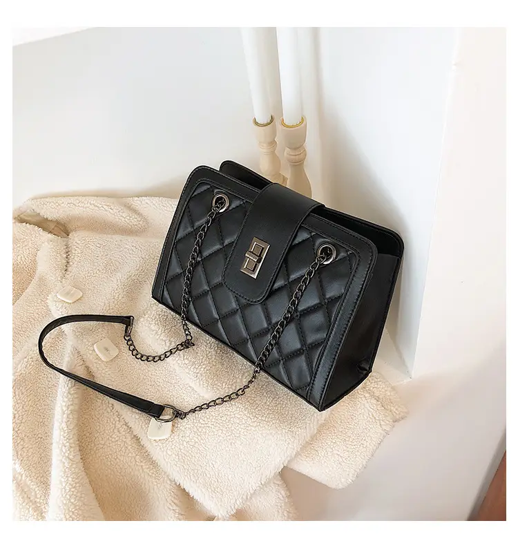 Black Quilted Women's Shoulder Bag 2024 Korean Style - Image 2