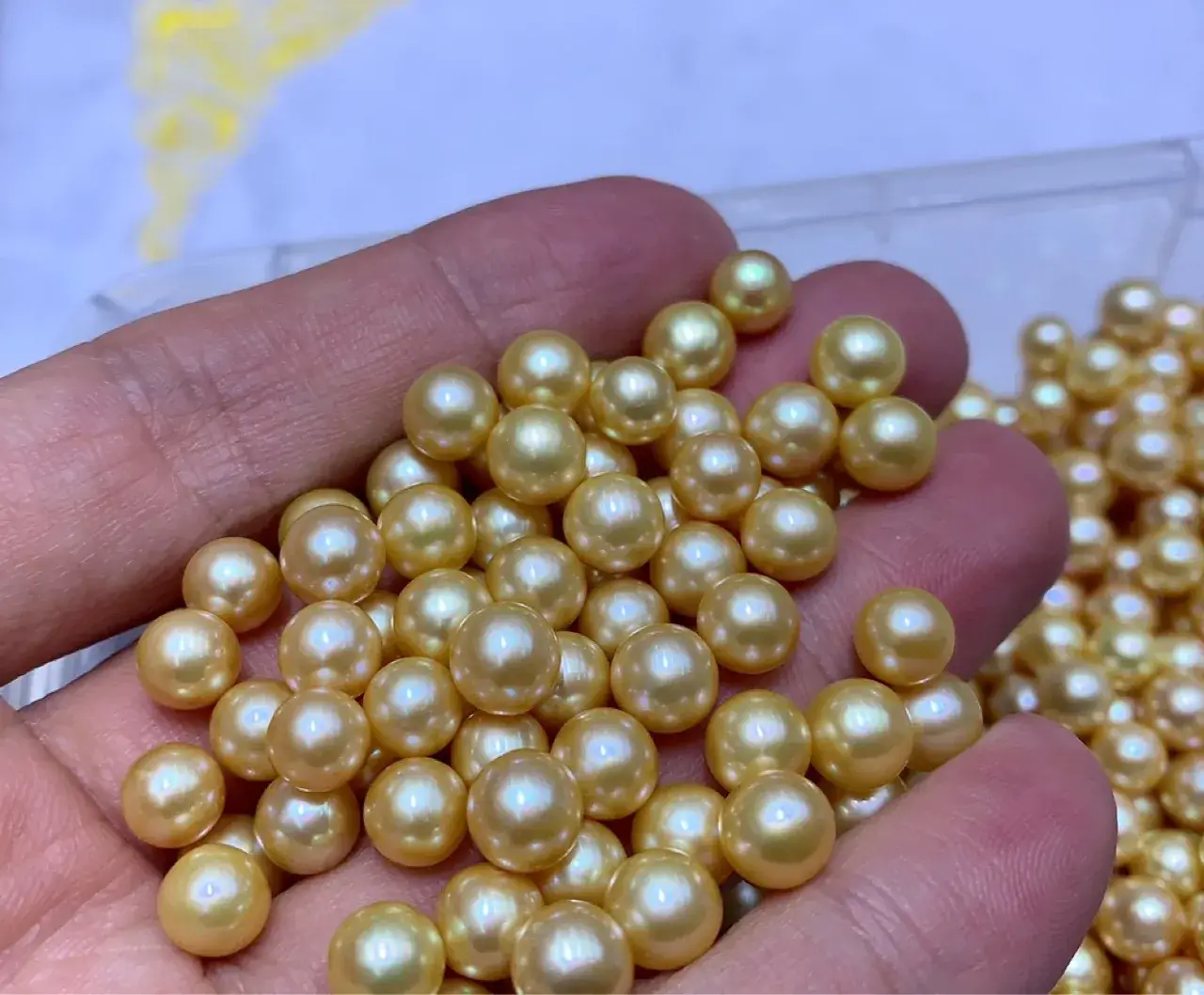 Golden Round Beads 8-9mm Wholesale Pearls - Image 2
