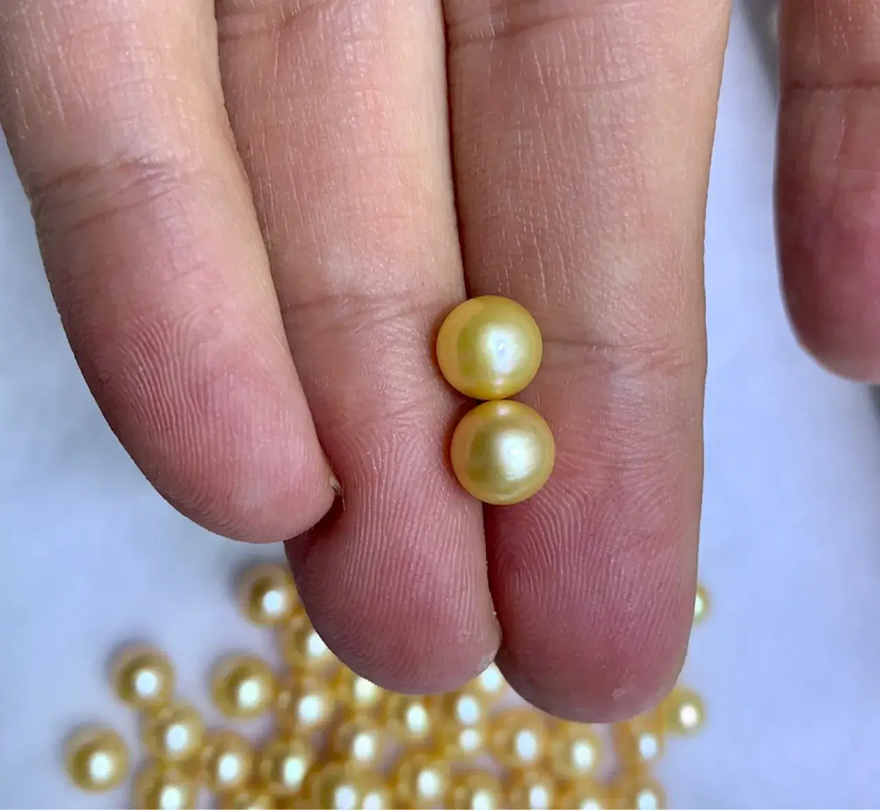 Golden Round Beads 8-9mm Wholesale Pearls - Image 7