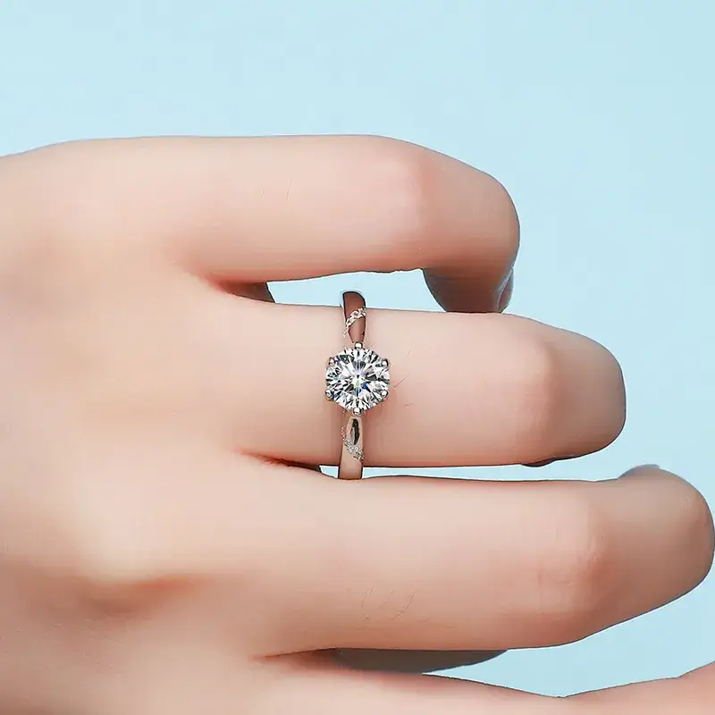 Moissanite Heart Ring S925 Silver Plated Platinum Gold Texture — feature 14