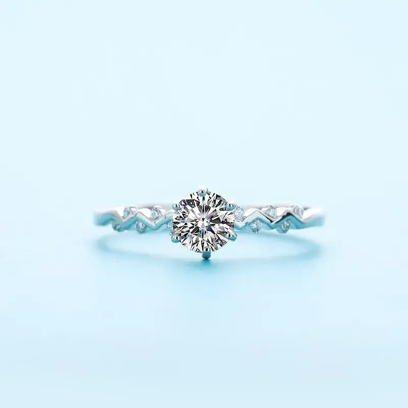 Moissanite Heart Ring S925 Silver Plated Platinum Gold Texture — feature 21