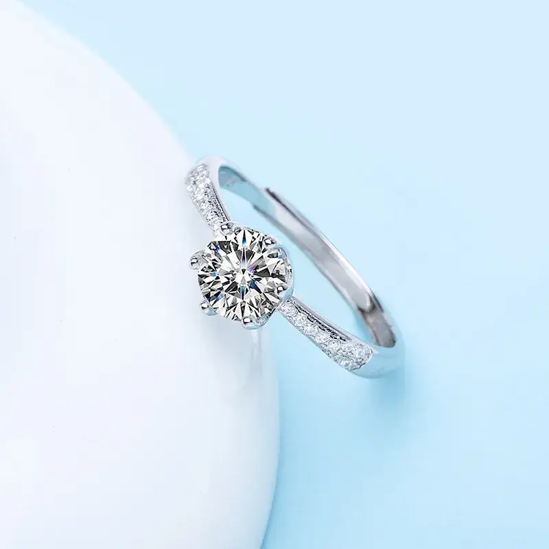 Moissanite Heart Ring S925 Silver Plated Platinum Gold Texture — feature 28