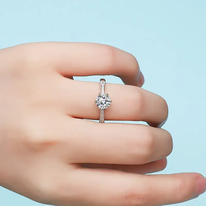 Moissanite Heart Ring S925 Silver Plated Platinum Gold Texture — feature 29
