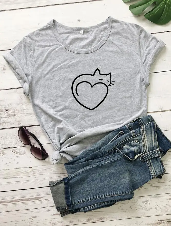 Red Cat Heart T-Shirt for Men Women Streetwear - Image 3