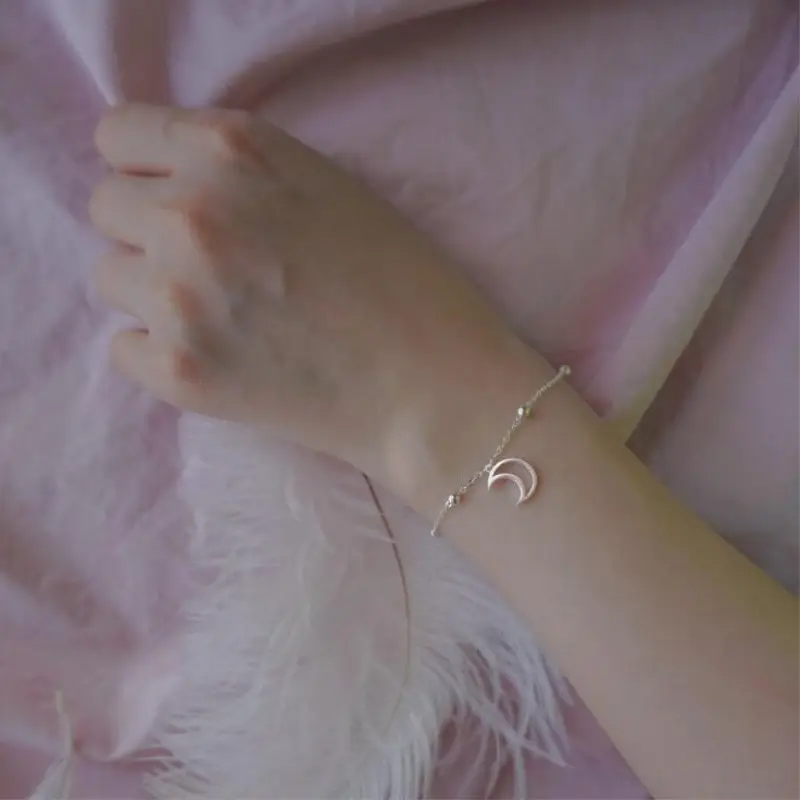 Korean Fashion Hollow Moon Bracelet for Women