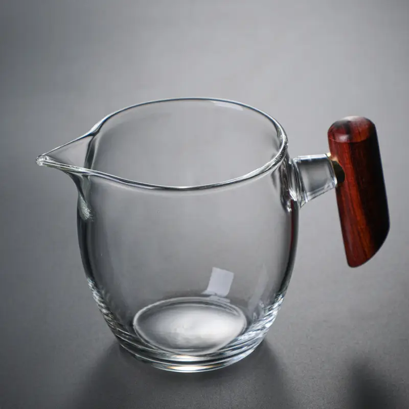 Heat-Resistant Wooden Handle Glass Fair Cup Tea Strainer - Image 2