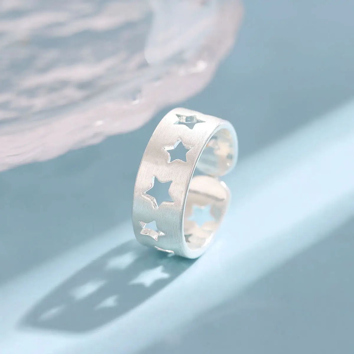 Women Star Hollowed Ring White Gold Wholesale - Image 4
