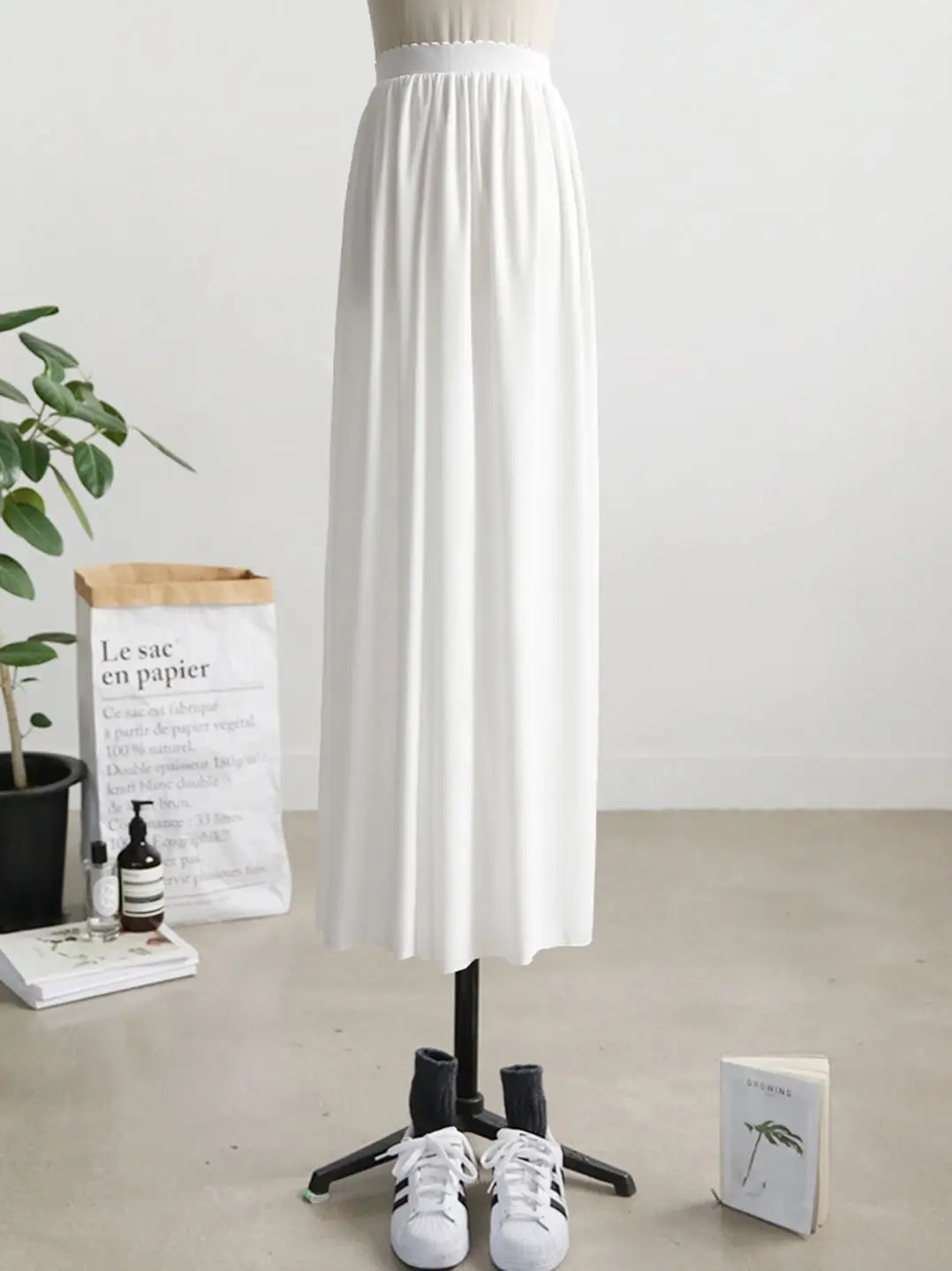 White Lace Hem Skirt with 3m Hem for Women - Image 3
